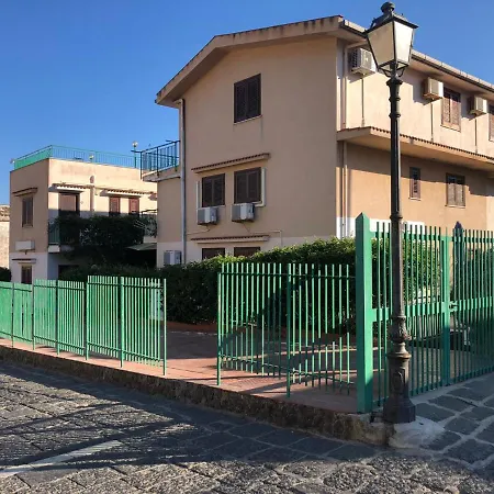 Casa Petriera * 乌斯蒂卡